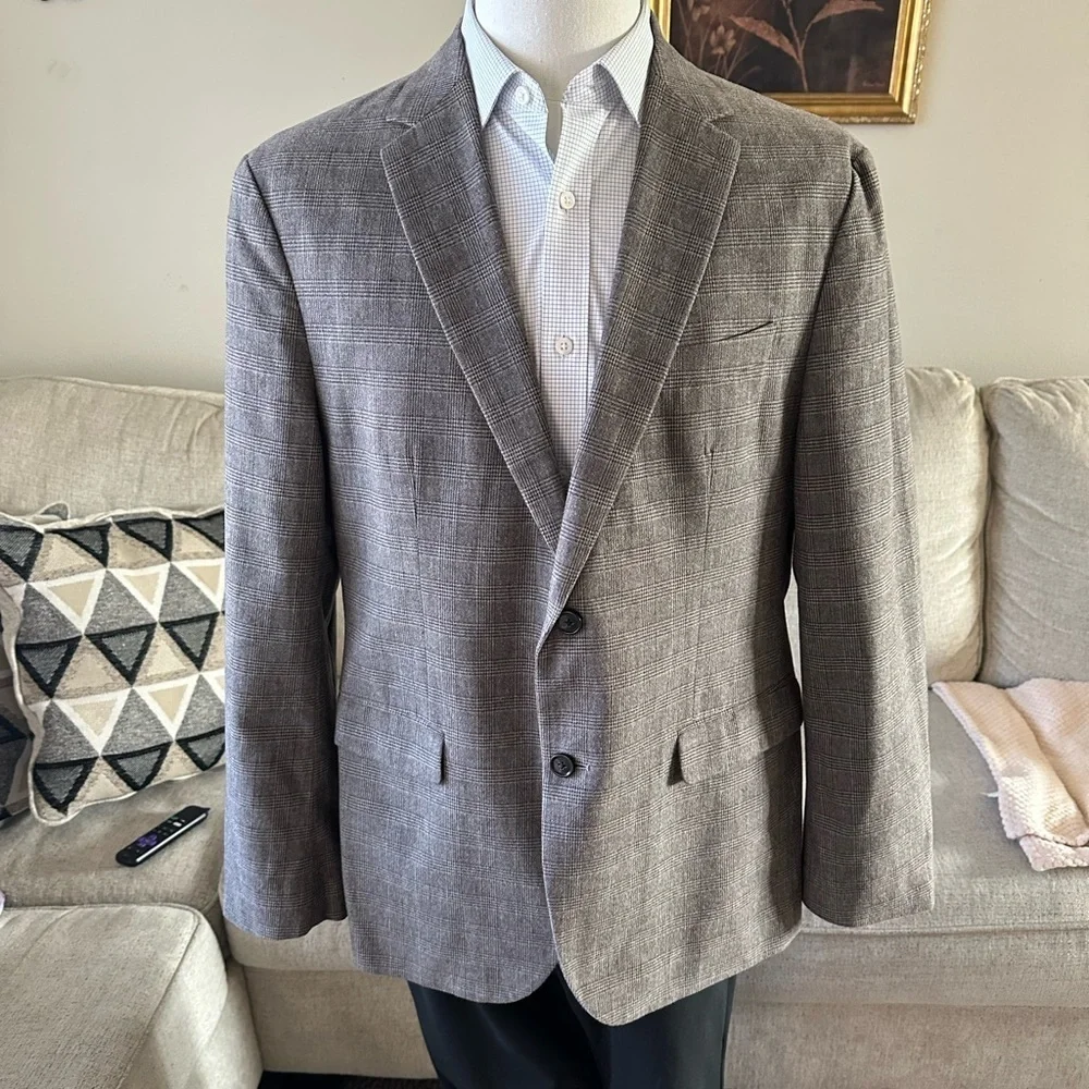 Banana Republic Two Button Slim Fit Plaid Grey Blazer Men's Size 44R